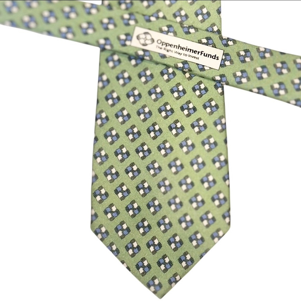 Vineyard Vines Mens Tie Silk Green Linked Hands Custom Handmade 61x3.75” USA - Picture 4 of 5